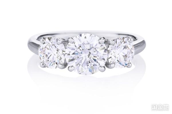 De Beers�����ȶ�˹��Ũ��������������